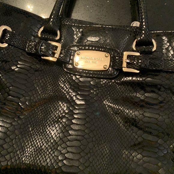 Limited edition Michael kors snakeskin purse - Picture 3 of 5
